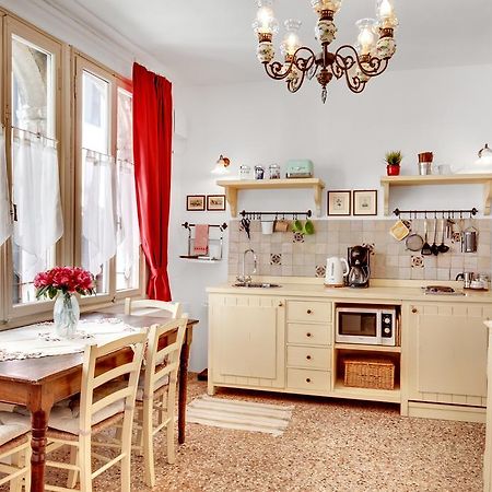 Appartamento Ca' Badoer Frari Venezia Esterno foto