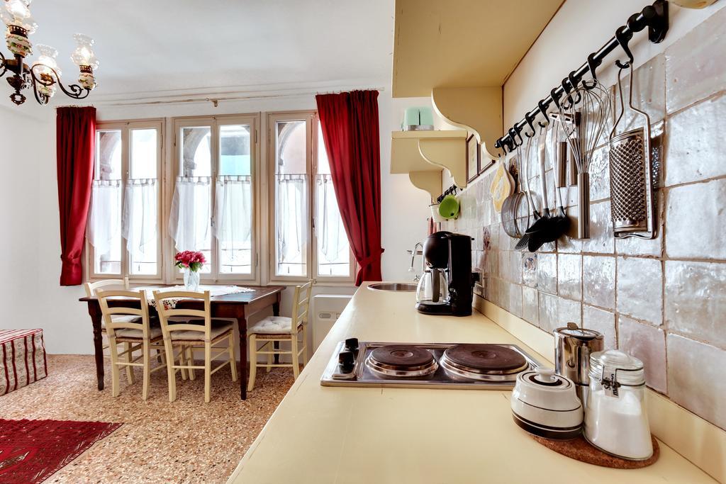 Appartamento Ca' Badoer Frari Venezia Esterno foto