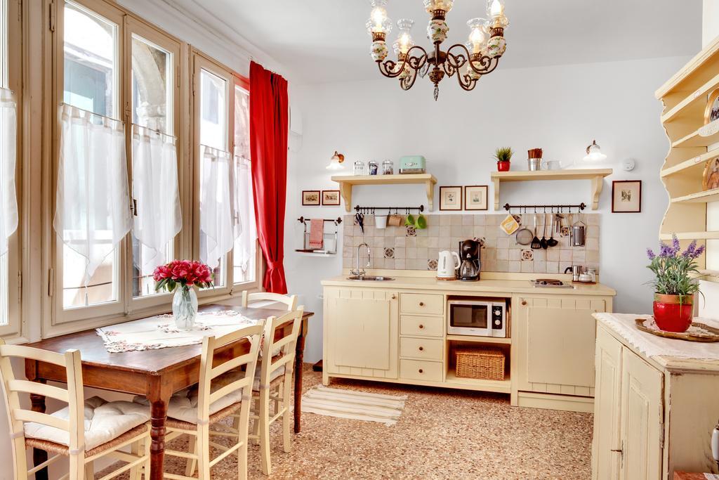 Appartamento Ca' Badoer Frari Venezia Esterno foto